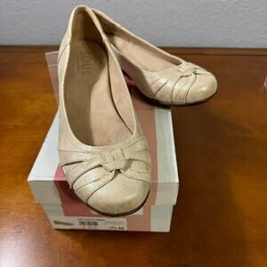 Natural Soul by Naturalizer Women's Ballet Flat Gift Gold Knit Size 9.5 M  EUC